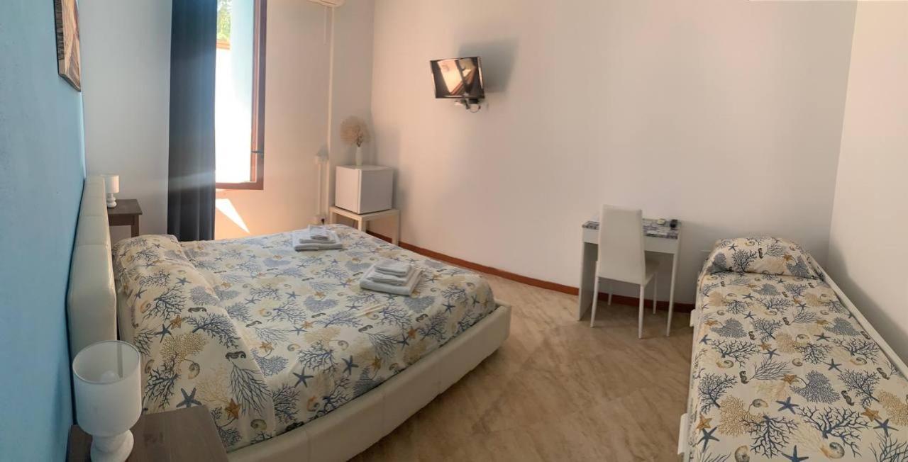Borgomarino'S Room Cefalù Extérieur photo